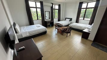 Iron/ironing board, free WiFi, bed sheets