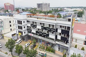 Restaurant - Madison Suites Mactan Cebu (Lapu-Lapu)