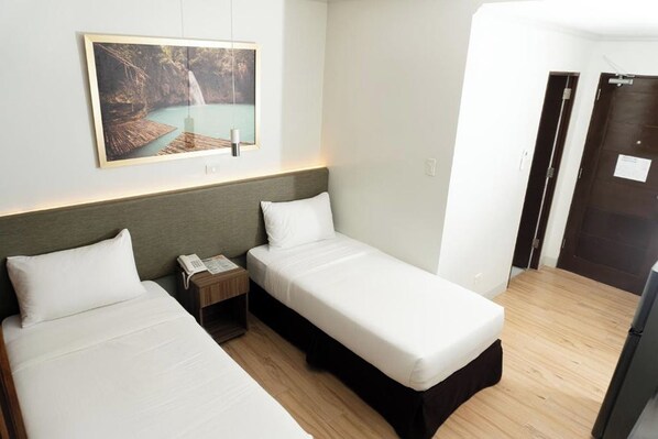 غرفة عادية | مكتب وواي فاي مجانًا وملاءات أسرّة