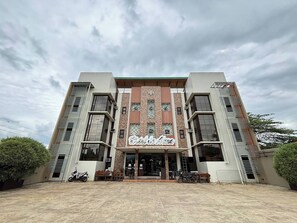 Fachada de la propiedad