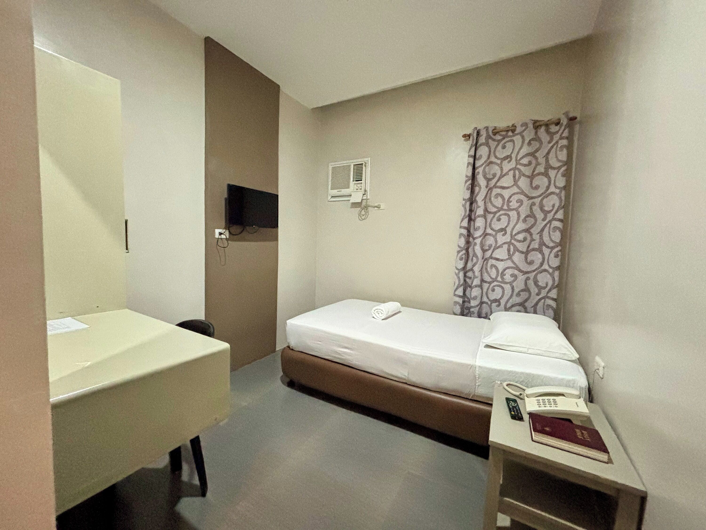 單人房 | 書桌、免費無線上網、床單