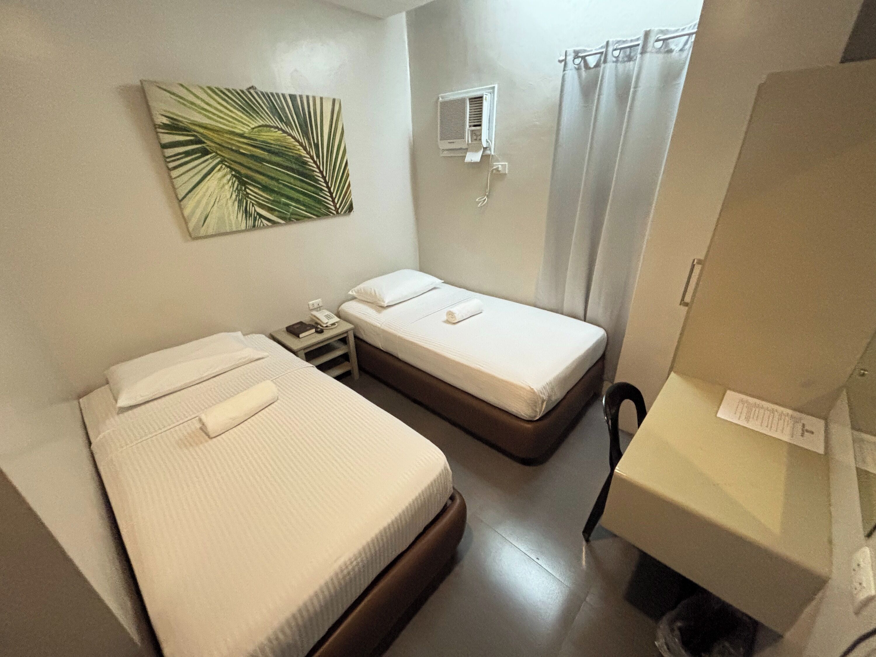 雙床房 | 書桌、免費無線上網、床單