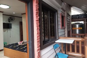 King Room with Mountain View | Balcony view