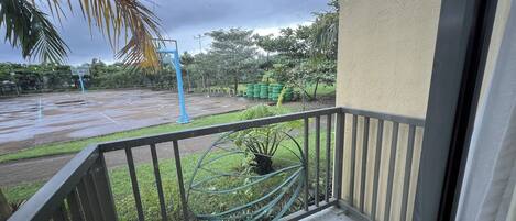 Habitació quàdruple | Terrassa o pati