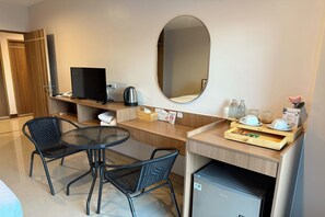 ห้องสแตนดาร์ดดับเบิล | โต๊ะทำงาน, Wi-Fi ฟรี, ผ้าปูที่นอน