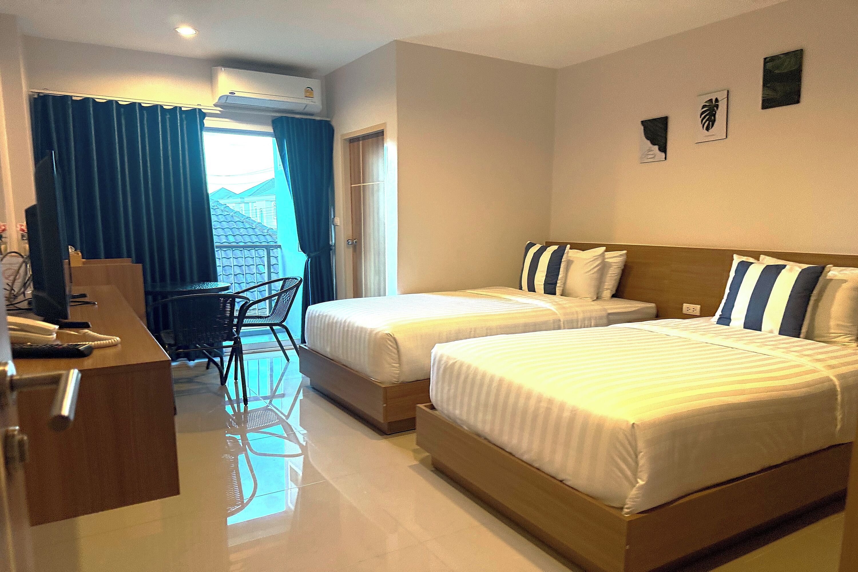 Bureau, Wi-Fi gratuit, draps fournis