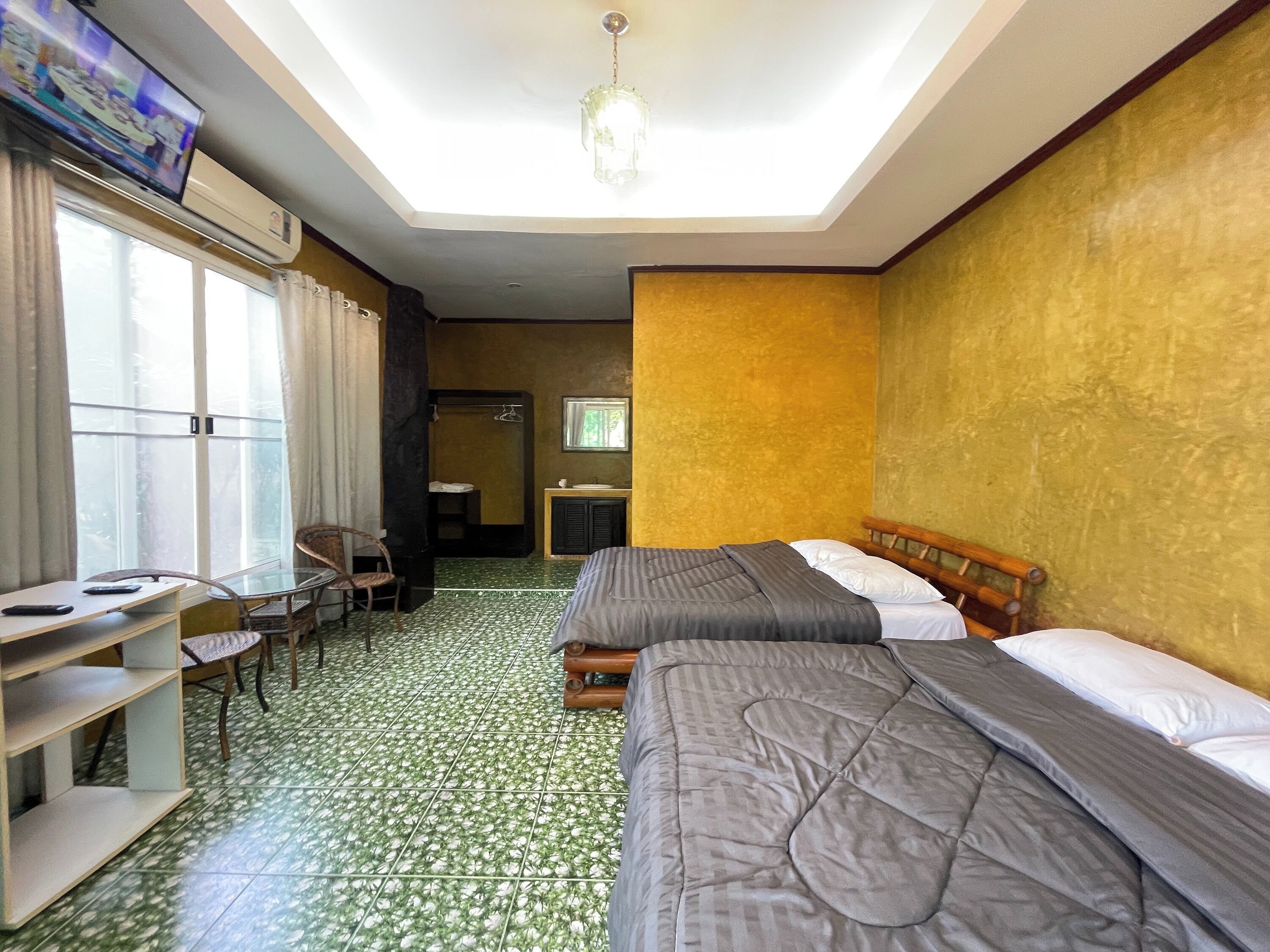 Family Room | Bed sheets