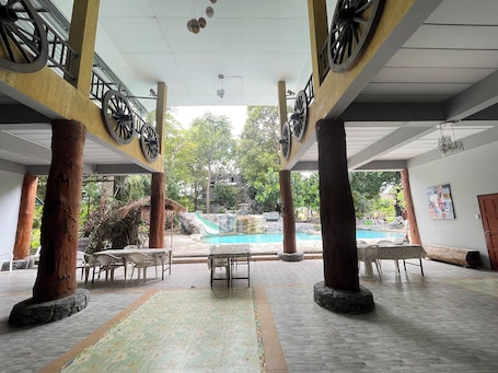 Interior. Saksaitarn Resort