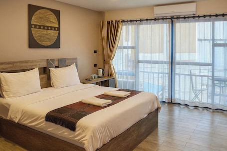 Deluxe Room | Free WiFi