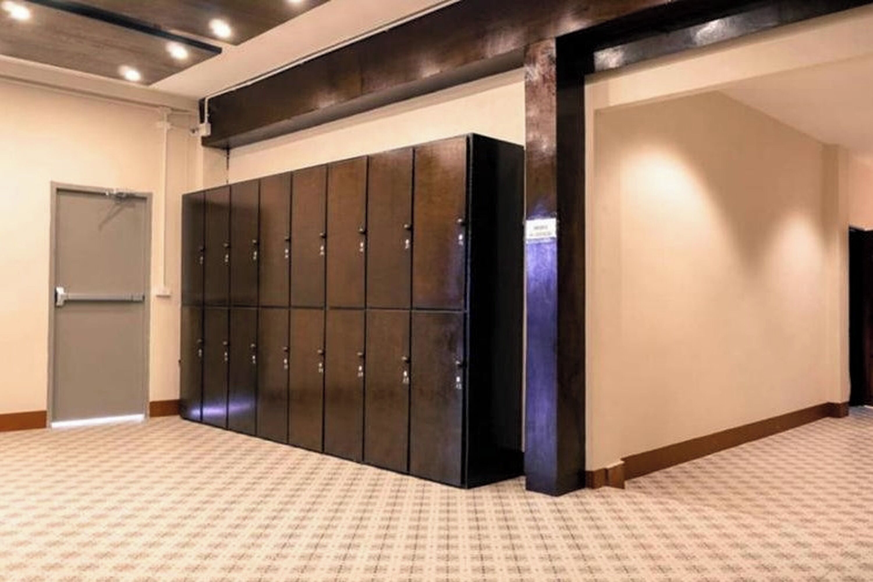 Basic Shared Dormitory, Mixed Dorm, Shared Bathroom | Free WiFi, bed sheets