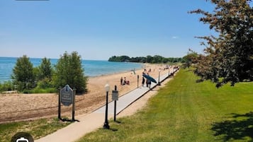 Beach nearby, beach towels