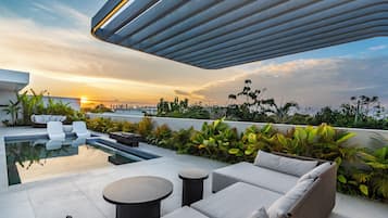 Departamento, 2 habitaciones, alberca privada | Terraza o patio