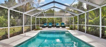 Saltwater Heated Pool
• 15 Min to Downtown
& Parks