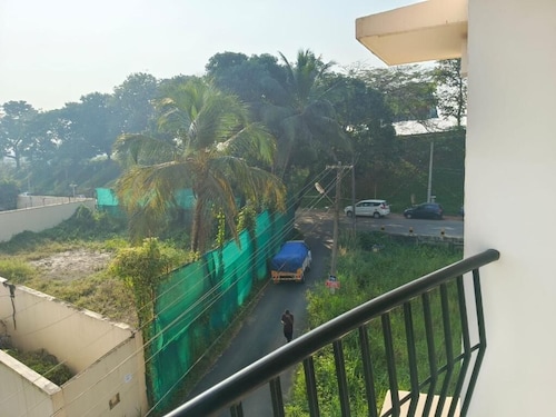 Sancta Monica Lounge -Cochin Airport 