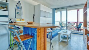 Interior - Les Cytises by Interhome (Lacanau)