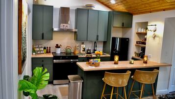 Mikrobølgeovn, ovn, kogeplade