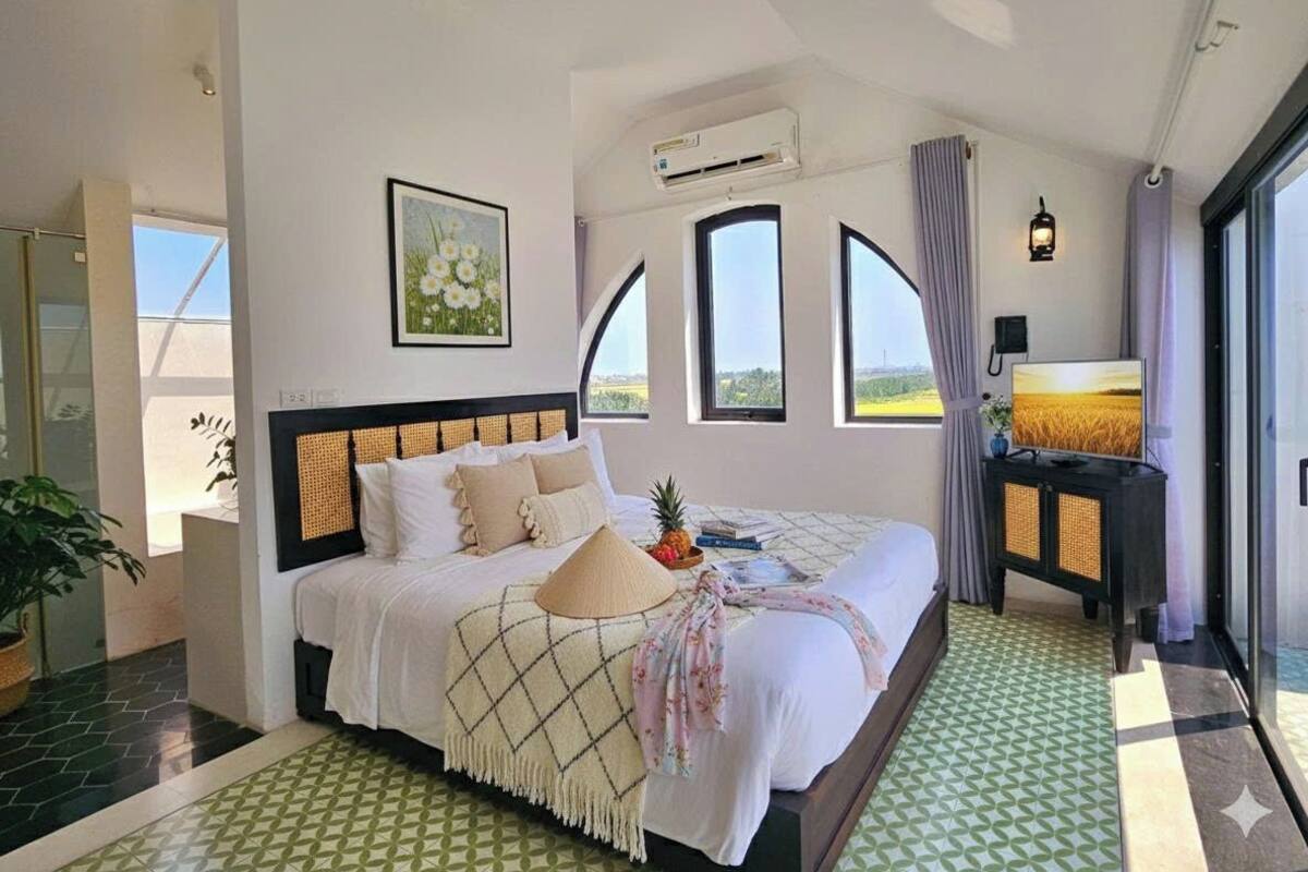 Habitación ejecutiva doble, balcón, vistas al jardín | Caja fuerte, escritorio, cortinas opacas y sistema de insonorización