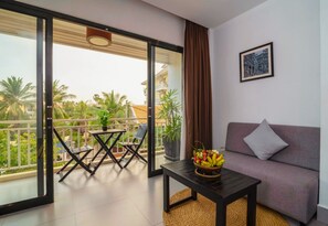 Doppelzimmer, Balkon, Gartenblick | Minibar, Zimmersafe, Schreibtisch, schallisolierte Zimmer