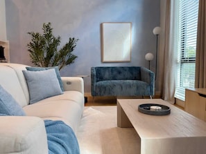 Smart TV, offices