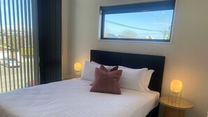 手提電腦工作空間、熨斗/熨衫板、免費 Wi-Fi