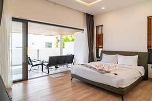 Vila, vista para o mar | Cofres nos quartos, espaço de trabalho para notebook, cortinas blackout