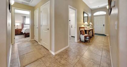 The 27th Street Retreat - 4BR w/ Yard - Sleeps 10