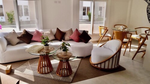 Beach house in Salinas, located in an exclusive private club, with 24/7 security.