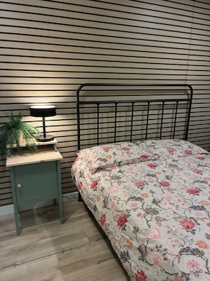 1 chambre, literie fournie