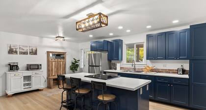 Modern 2 BR Stay - 4 Minutes to Hospitals