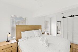 3 chambres, bureau, fer et planche à repasser, Wi-Fi gratuit