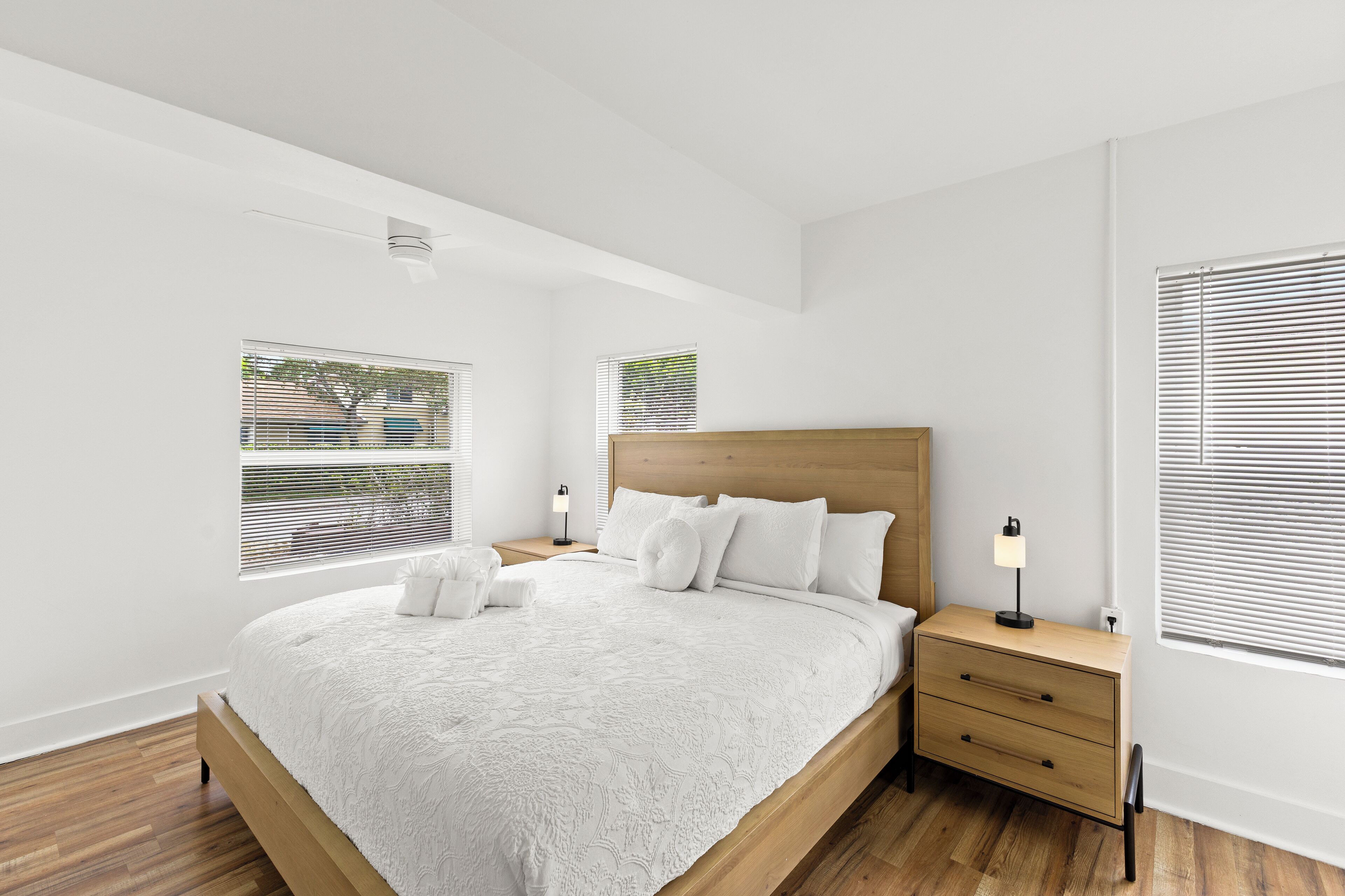 3 chambres, bureau, fer et planche à repasser, Wi-Fi gratuit