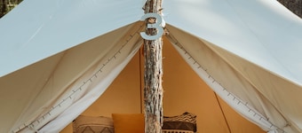Romantic Queen Bed Glamping Tent