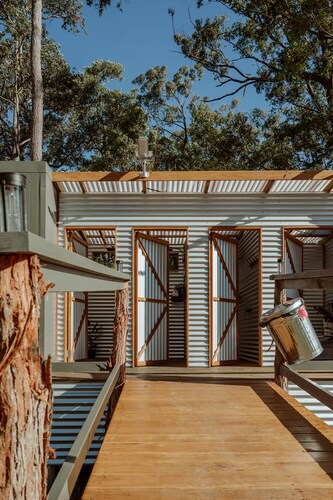 Triple 1xQueen 1xSingle Beds, Glamping tent