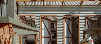 Triple 1xQueen 1xSingle Beds, Glamping tent