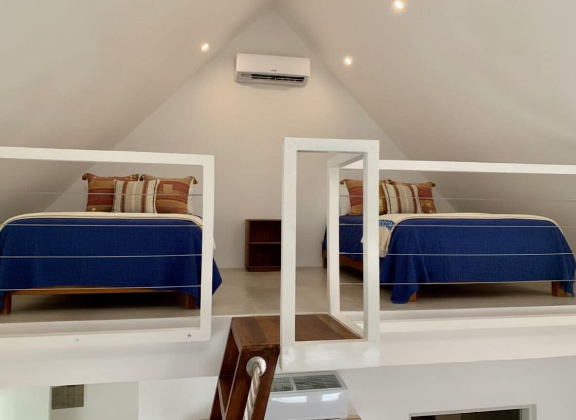 5 bedrooms, desk, iron/ironing board, travel crib