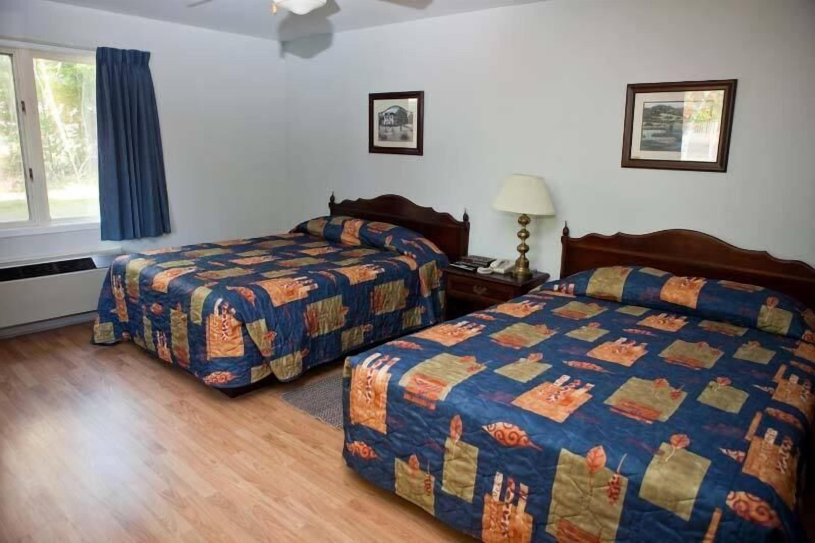 遮光カーテン、アイロン / アイロン台、WiFi (無料)