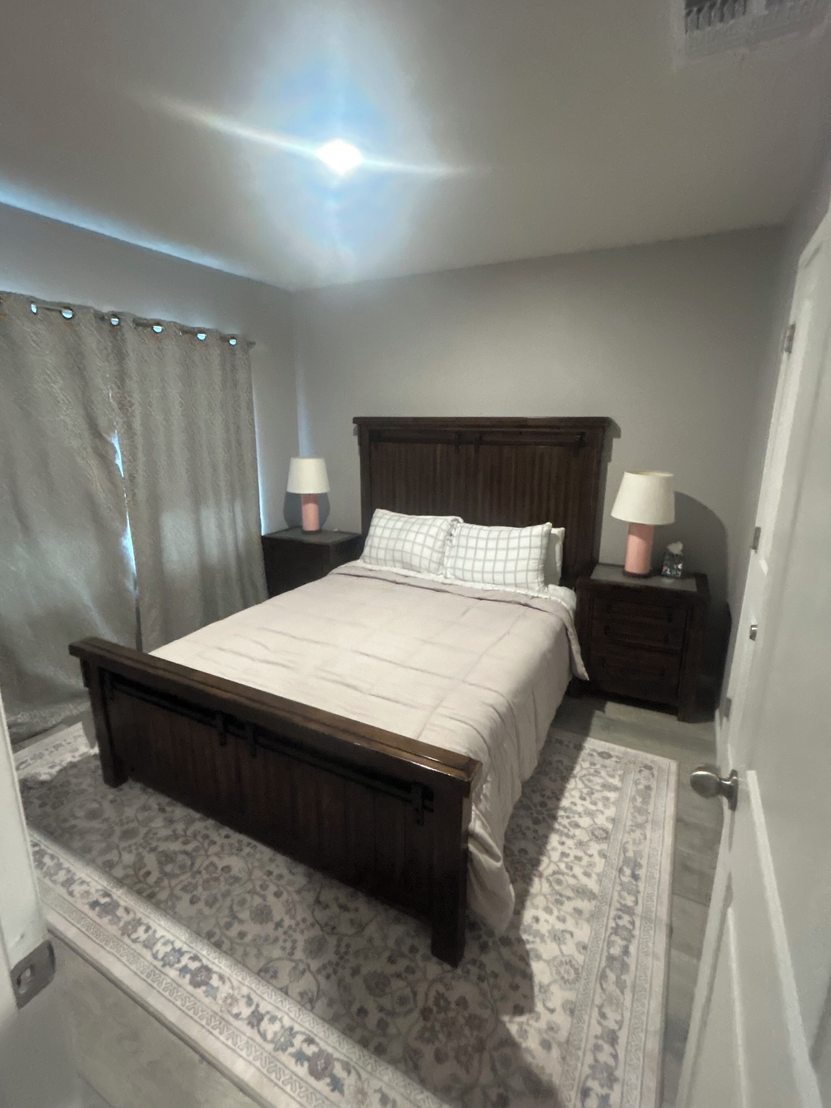 3 bedrooms, in-room safe, desk, iron/ironing board