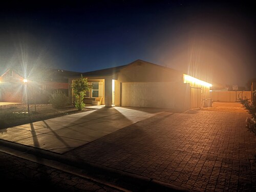 	Desert Retreat with Modern Comforts – Peaceful Arizona Getaway