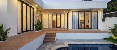 Alberca al aire libre