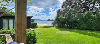 Absolute Beachfront Bach