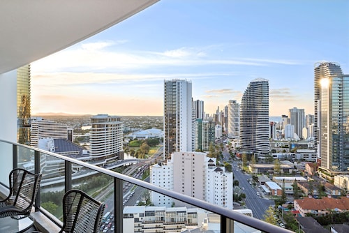 Ocean View 3-bed With Gym, Pool