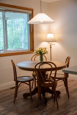 تناول الطعام