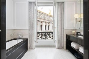 Cots/infant beds - InterContinental Paris le Grand (Paris)