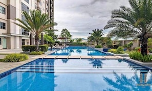 Pool - Horizon 101 Listings (Cebu City)