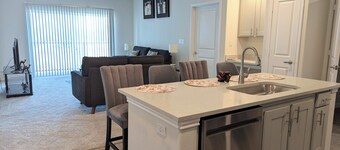 Vrbo Oasis Lakeside Apt near Frisco, Texas 2bd-2ba Sleep 6