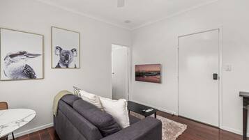 House | Dining