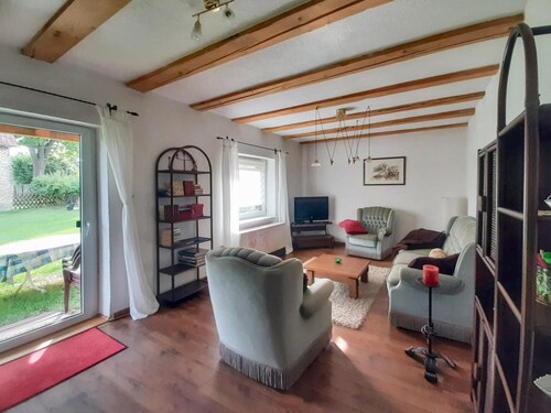 Geräumige Ferienwohnung im Harz mit Garten