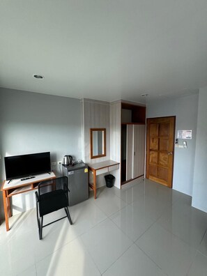 مساحة عمل للكمبيوتر المحمول وواي فاي مجانًا