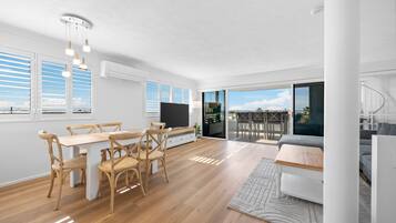 Apartment | Living room