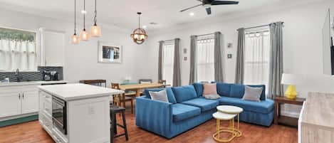 Una televisión, una oficina